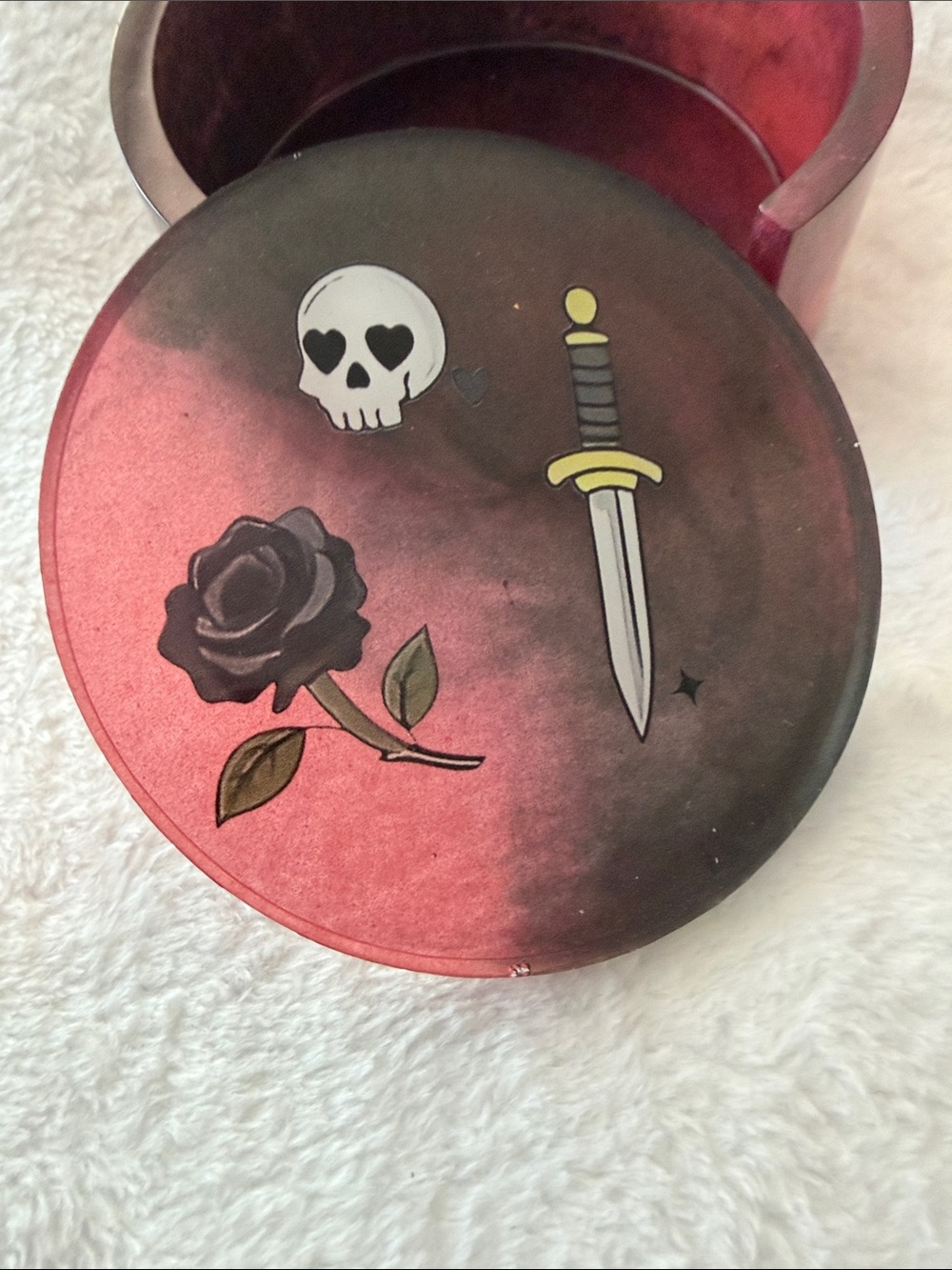 Handmade Red & Black Resin Gothic Coaster (5 pieces) - Picture 2 of 7